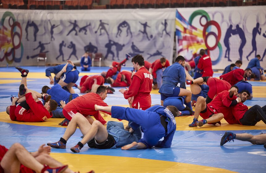 Фестиваль "Начни год с самбо" провели в столице 12 фото