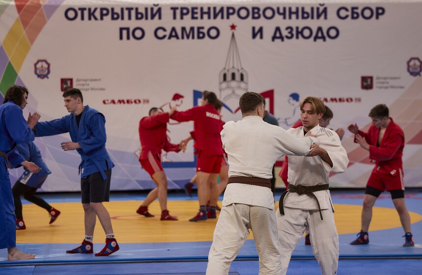 Фестиваль "Начни год с самбо" провели в столице 8 фото