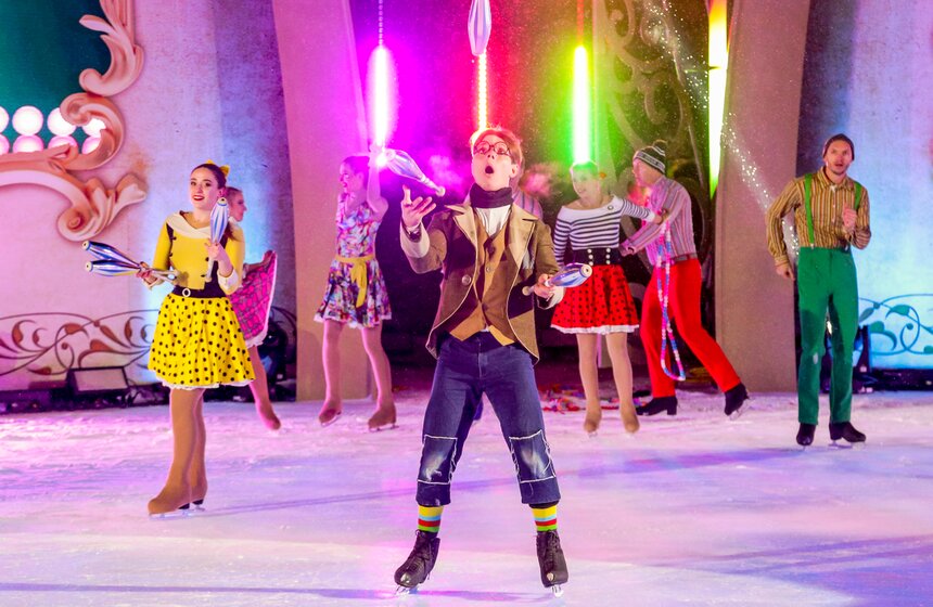 Новогоднюю программу "Вечные ценности" провели на ВДНХ 12 фото