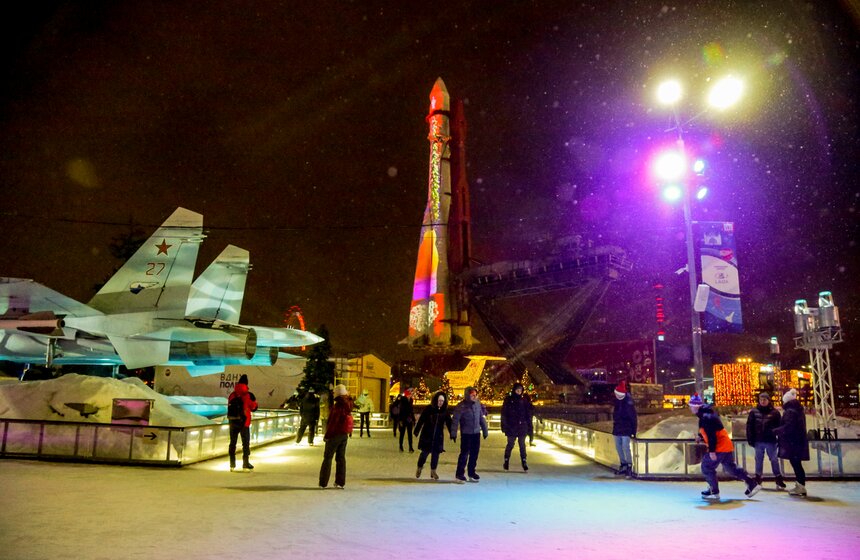 Новогоднюю программу "Вечные ценности" провели на ВДНХ 16 фото