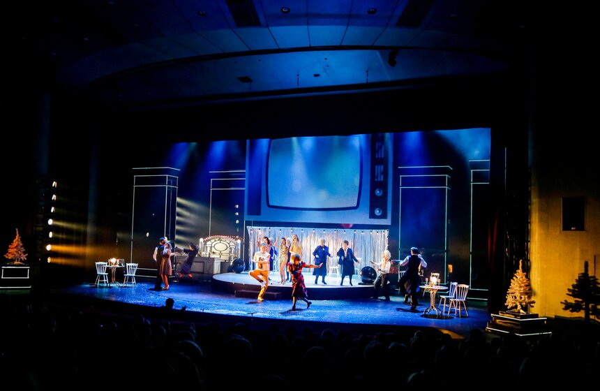 Шоу-спектакли "Новогодний Кабачок Сатиры" прошли в Москве 12 фото