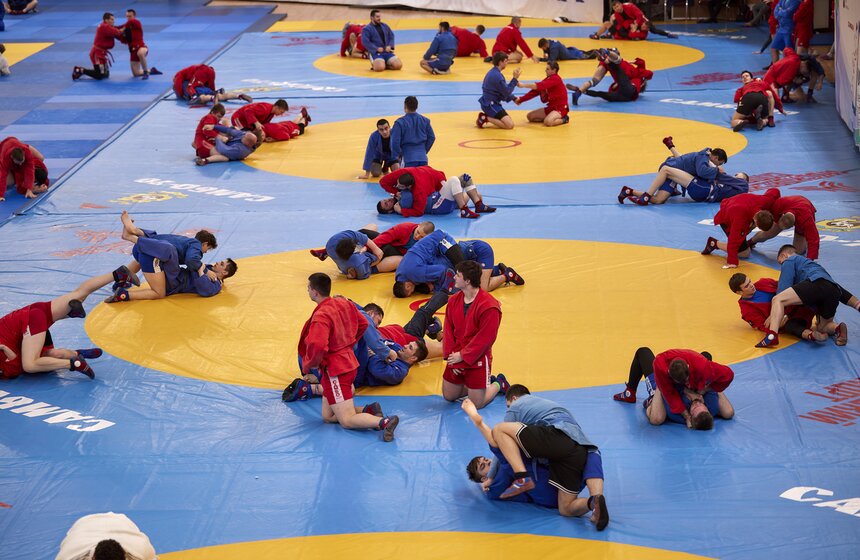 Фестиваль "Начни год с самбо" провели в столице 16 фото