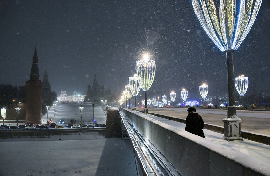 Сильный снегопад накрыл столицу в ночь на 10 января 4 фото