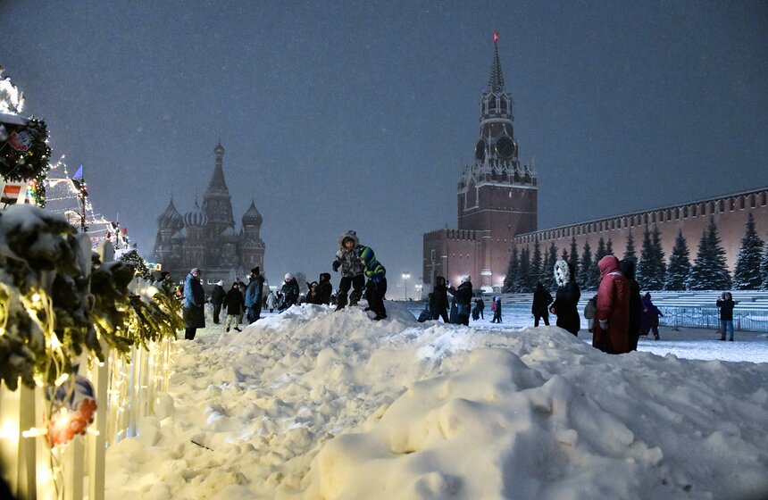 Сильный снегопад накрыл столицу в ночь на 10 января 14 фото