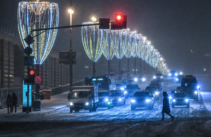 Сильный снегопад накрыл столицу в ночь на 10 января 1 фото