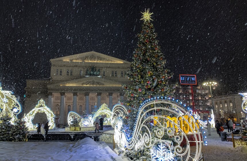 Сильный снегопад накрыл столицу в ночь на 10 января 22 фото