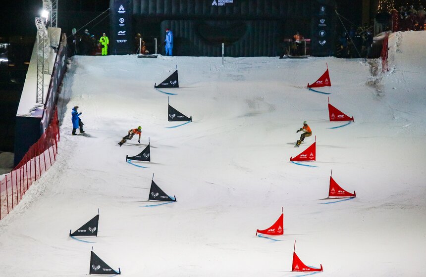 Международные соревнования по параллельному слалому завершились в Москве 4 фото