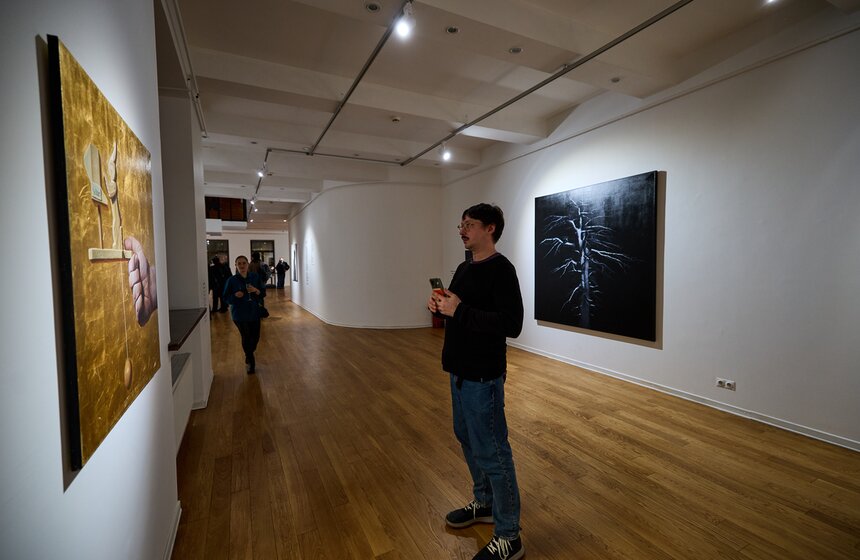 Выставки "No 1 – Монолит" и "Гнездышко" представили в Центре современного искусства No 9 12 фото