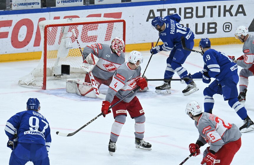 "Спартак" обыграл "Динамо" в хоккейном матче Чемпионата КХЛ 22 фото