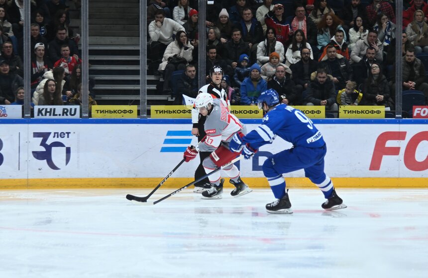 "Спартак" обыграл "Динамо" в хоккейном матче Чемпионата КХЛ 21 фото