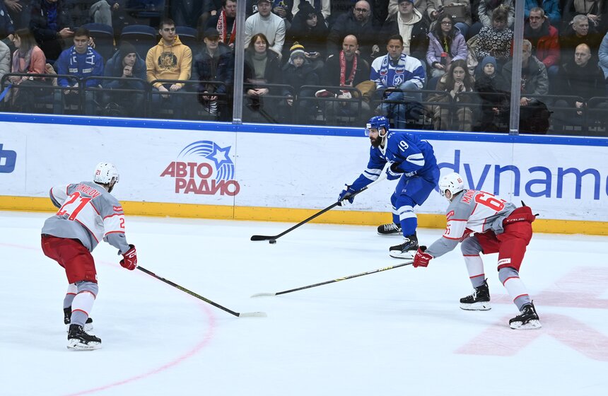 "Спартак" обыграл "Динамо" в хоккейном матче Чемпионата КХЛ 19 фото