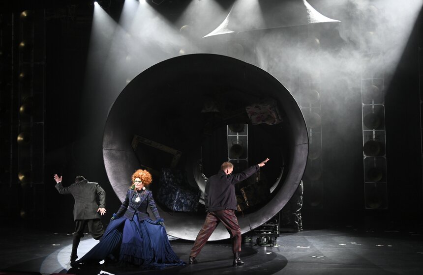 Спектакль "Пигмалион" представили в Театре сатиры 14 фото