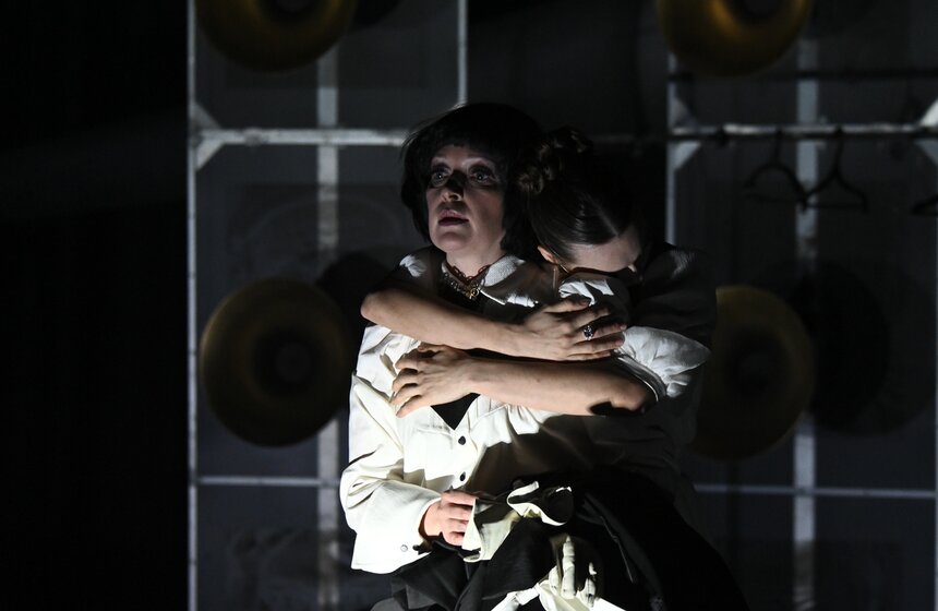 Спектакль "Пигмалион" представили в Театре сатиры 23 фото