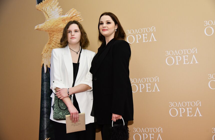 Актриса Екатерина Вуличенко и ее дочь София