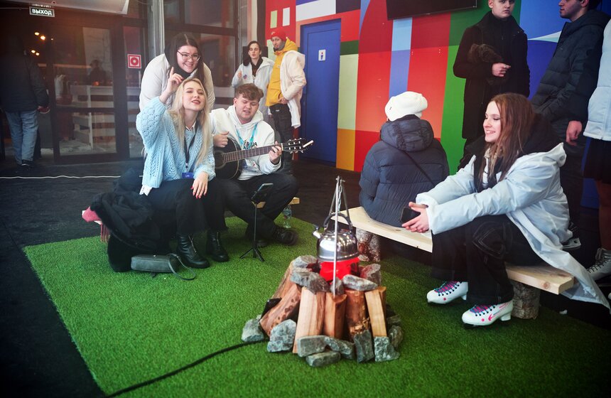 День студента отметили на катке в Парке Горького 25 фото