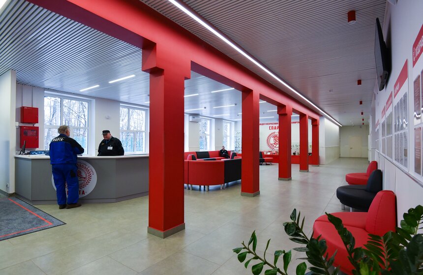 Обновленный спортзал открылся в столичном колледже физической культуры "Спарта" 1 фото