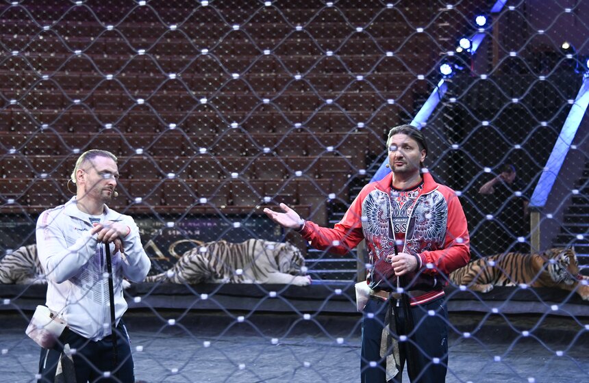 Презентация книги "Понять хищника" братьев Запашных прошла в Москве 4 фото