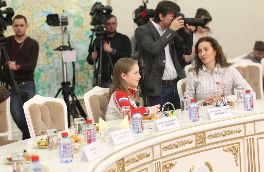 Сергей Собянин вручил московским олимпийцам денежные сертификаты 5 фото