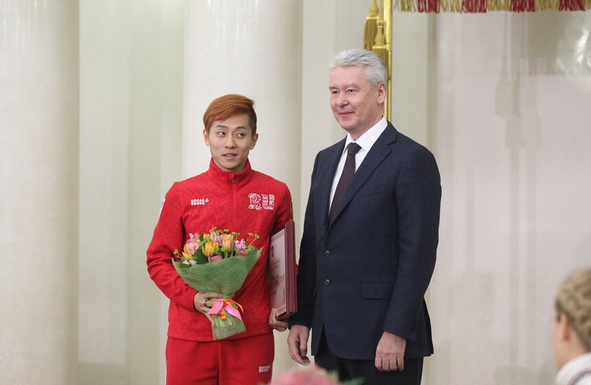 Сергей Собянин вручил московским олимпийцам денежные сертификаты 12 фото