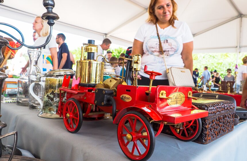 Фестиваль "Ретрорейс" прошел в столице 8 фото