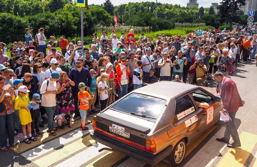 Фестиваль "Ретрорейс" прошел в столице 29 фото