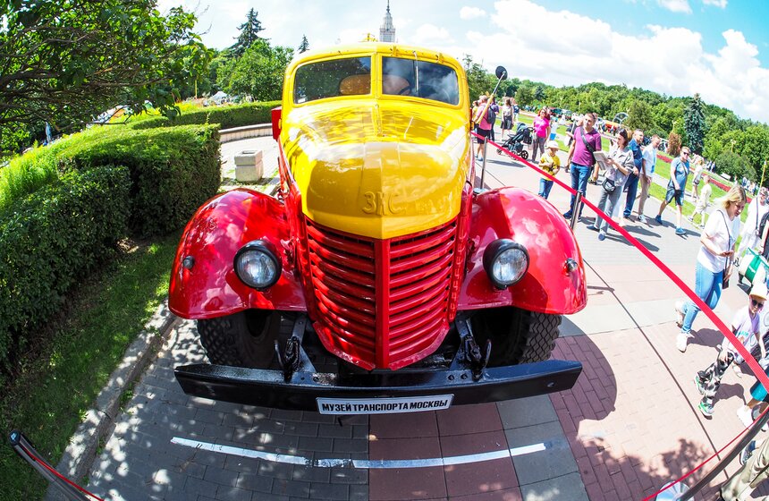 Фестиваль "Ретрорейс" прошел в столице 18 фото