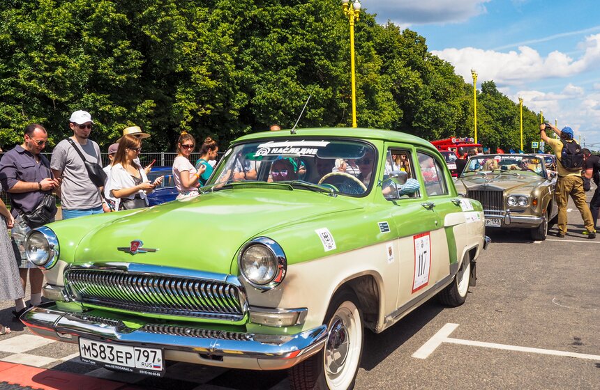 Фестиваль "Ретрорейс" прошел в столице 35 фото