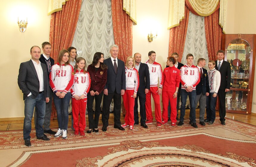 Сергей Собянин вручил московским олимпийцам денежные сертификаты 18 фото