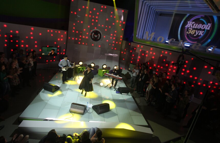 Группа Morcheeba выступила в программе "Живой звук" 13 фото