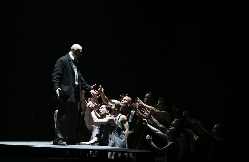 В Кремлевском дворце прошла премьера спектакля "Маяковский. Городской мюзикл" 16 фото