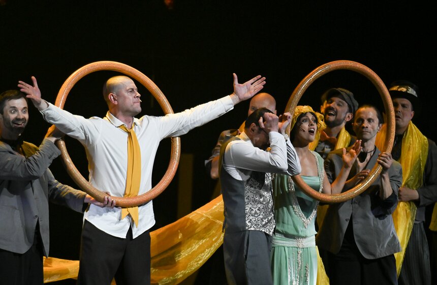 В Кремлевском дворце прошла премьера спектакля "Маяковский. Городской мюзикл" 11 фото