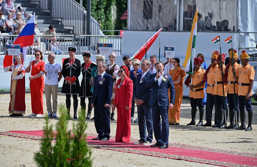 Международные соревнования по тентпеггингу состоялись в Москве 2 фото