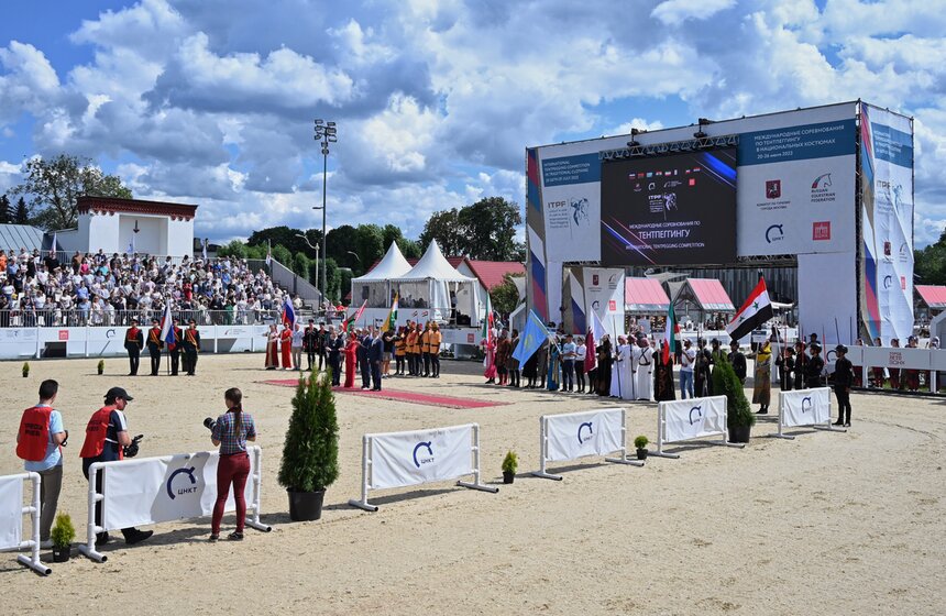 Международные соревнования по тентпеггингу состоялись в Москве 1 фото