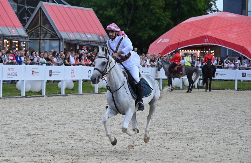 Международные соревнования по тентпеггингу состоялись в Москве 12 фото