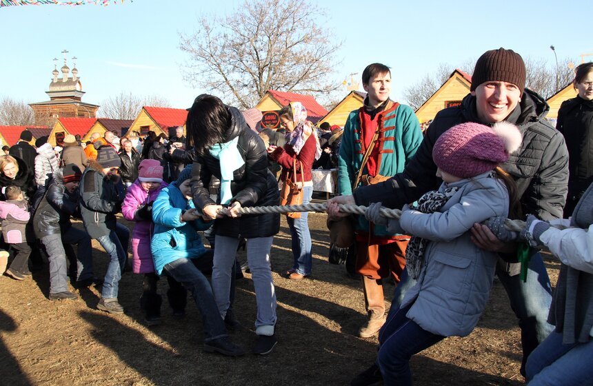 В "Коломенском" 1 марта отметили Масленицу 14 фото