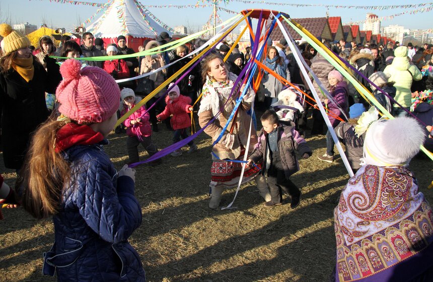 В "Коломенском" 1 марта отметили Масленицу 12 фото