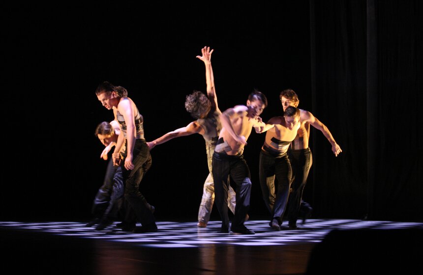 На ЗИЛе станцевали "Архитектуру звука" 1 фото