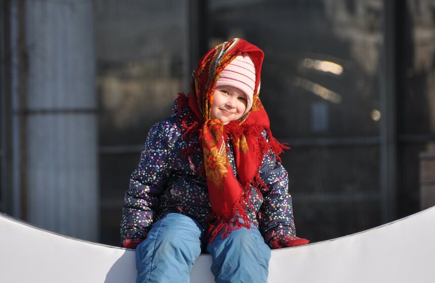 На Масленицу в "Музеоне" катают в упряжках и потчуют блинами 19 фото