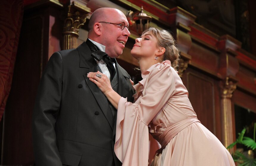 Премьерой "Красавец мужчина" открылся сезон в Театре на Трубной 23 фото