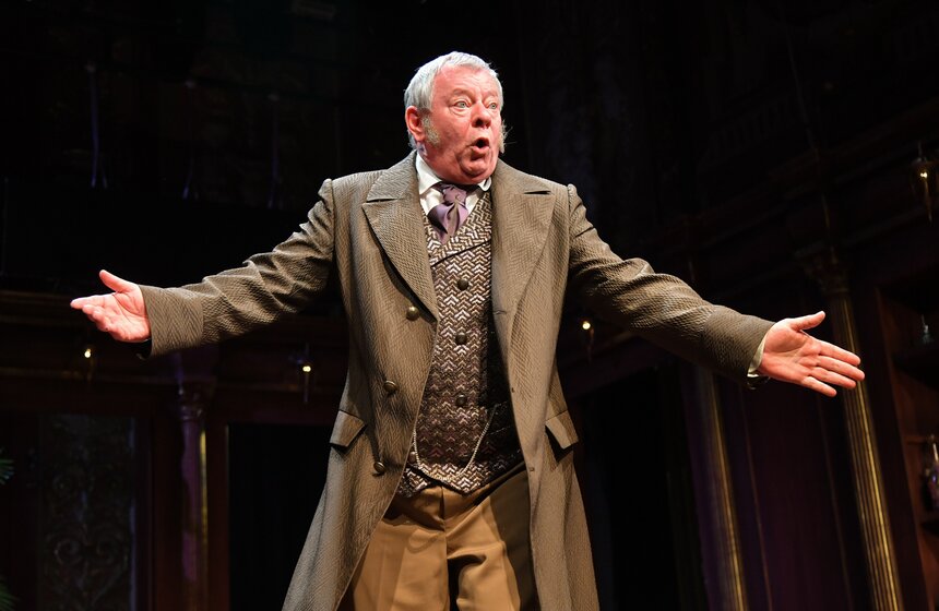 Премьерой "Красавец мужчина" открылся сезон в Театре на Трубной 14 фото