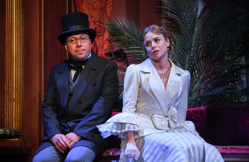 Премьерой "Красавец мужчина" открылся сезон в Театре на Трубной 15 фото