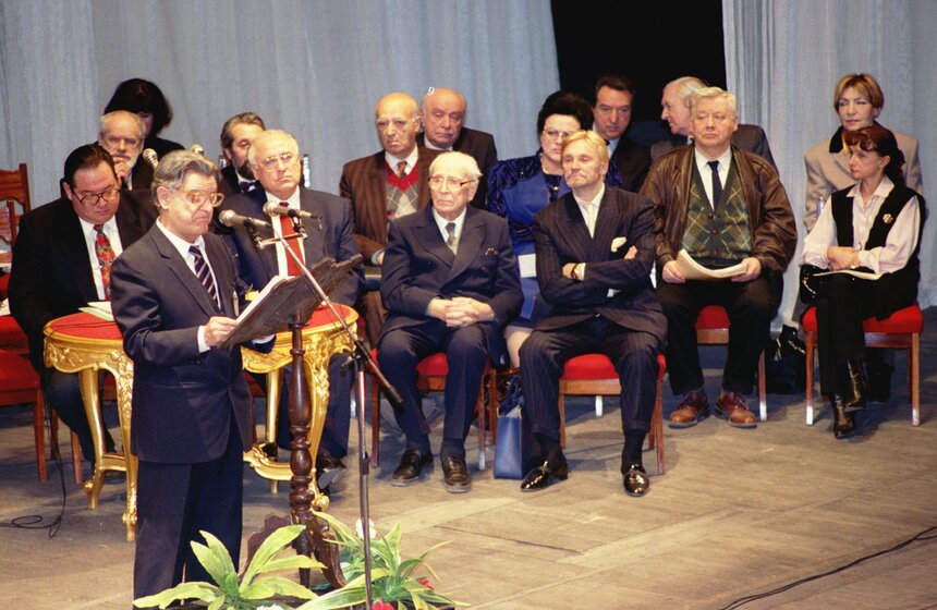 Писателю Фазилю Искандеру исполнилось 85 лет 11 фото