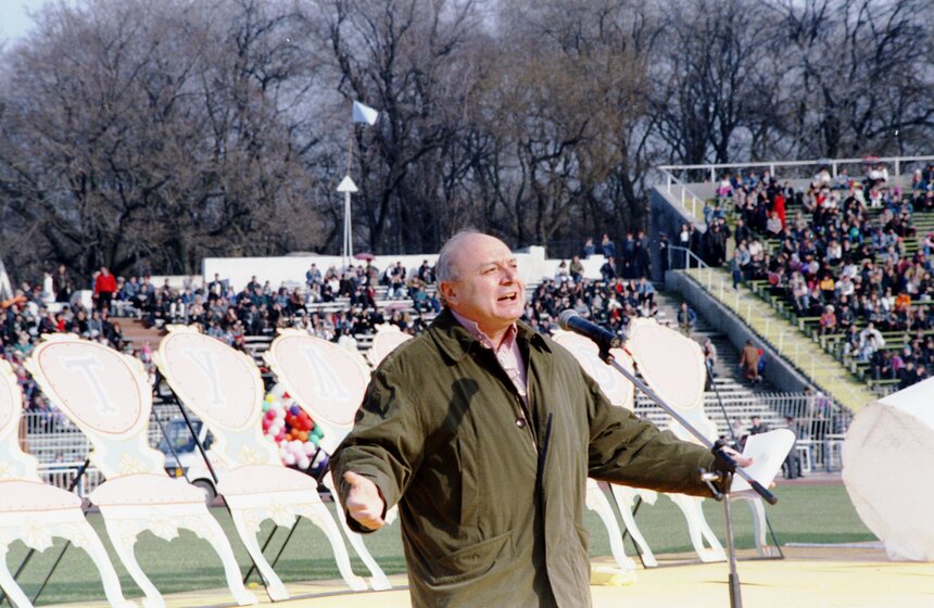 Михаилу Жванецкому исполнилось 80 лет 15 фото