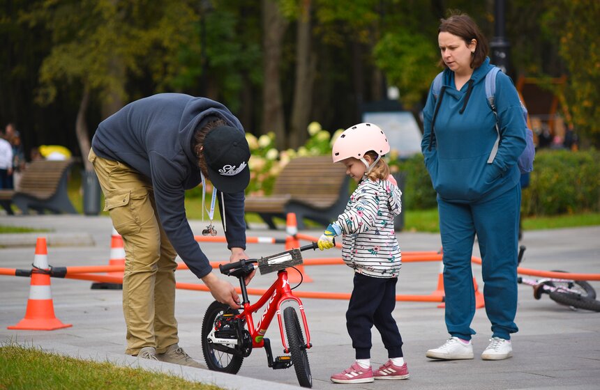 Осенний велофестиваль прошел на Северном речном вокзале 21 фото