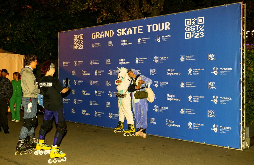 Ночной роллер-заезд состоялся в Москве 17 сентября 7 фото