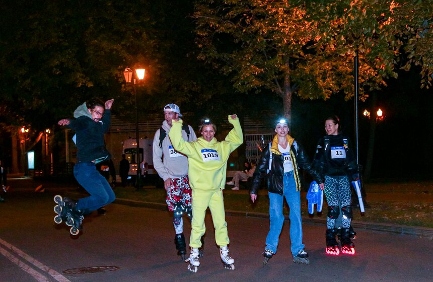 Ночной роллер-заезд состоялся в Москве 17 сентября 14 фото