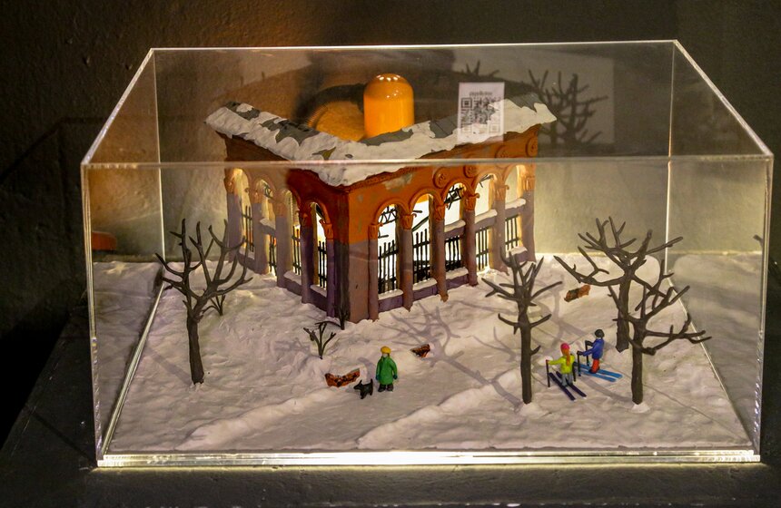 Пластилиновая выставка Алексея Микулина проходит в галерее Измайлово 18 фото