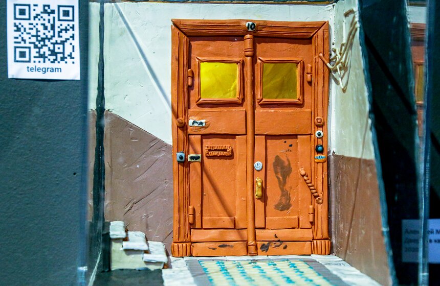 Пластилиновая выставка Алексея Микулина проходит в галерее Измайлово 20 фото