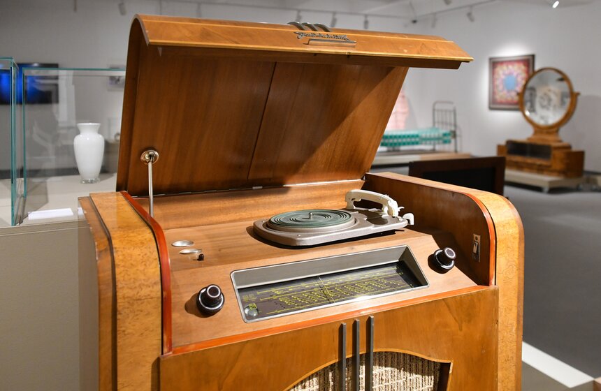 В Новой Третьяковке обновили выставку "История российского дизайна. Избранное 1917–2023" 10 фото