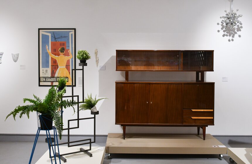 В Новой Третьяковке обновили выставку "История российского дизайна. Избранное 1917–2023" 17 фото